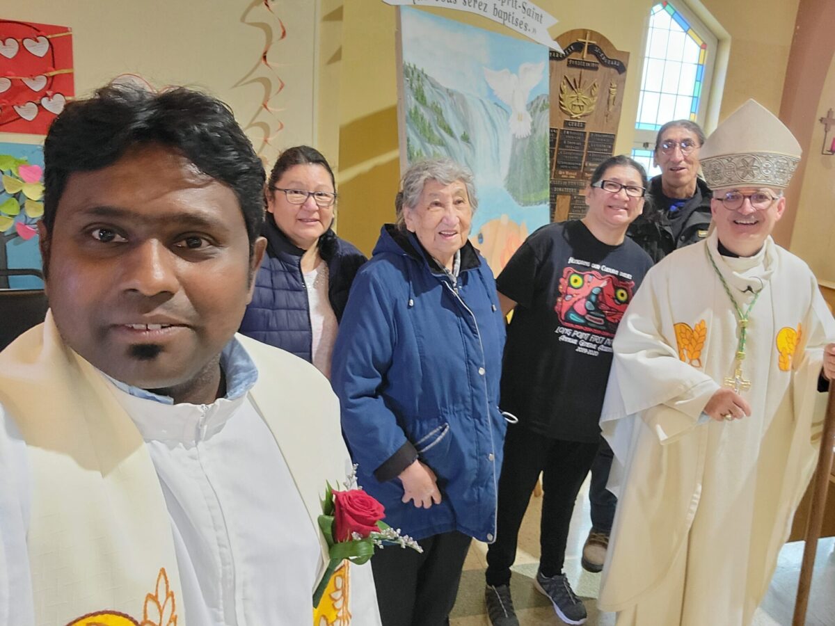 Messe chrismale, Long Point First Nation. Photo : Reegan Soosai